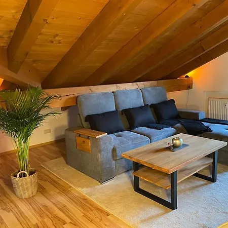 Dachgeschoss Mit Traumbergblick Apartamento